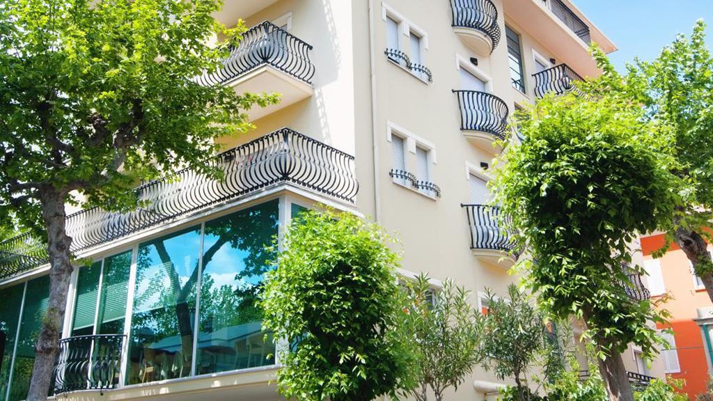 Hotel Aria Di Mare - Bed & Brunch In Centro A Riccione Kültér fotó